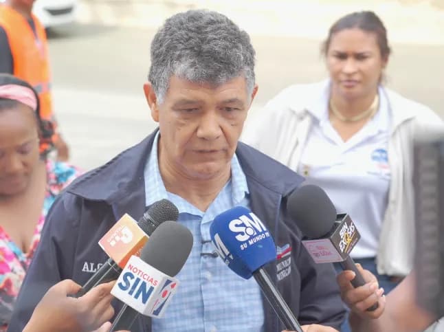 Alcalde de Santo Domingo Oeste y FEDA ponen en marcha