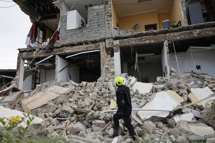 Terremoto Panamá: colapsan hotel e iglesia tras sismo