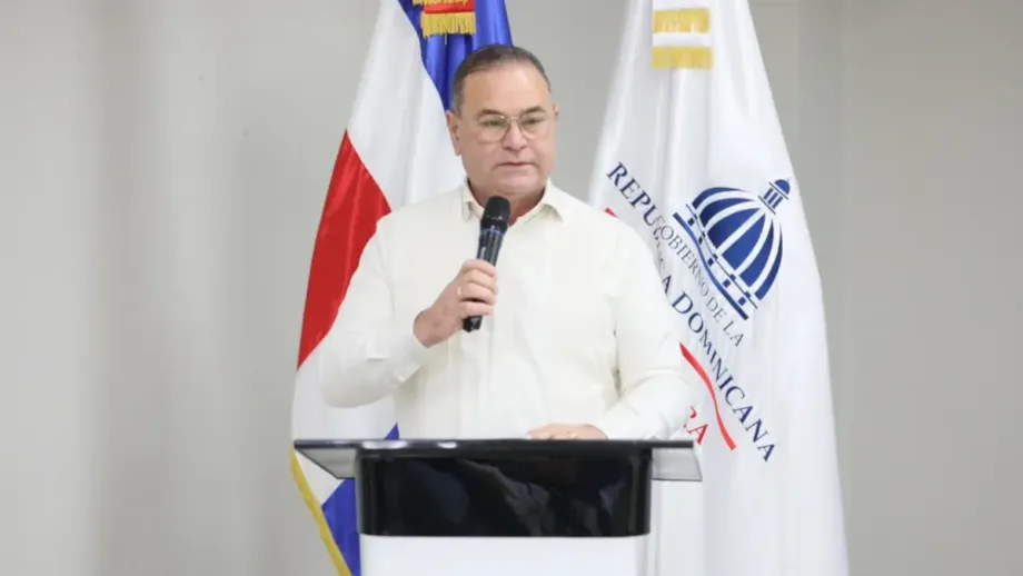 Ministro de Agricultura defiende derogación de aranceles al arroz y asegura que no dejarán solos a los productores