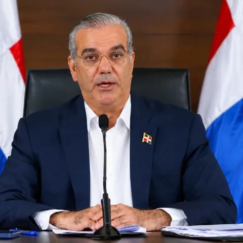 Presidente Abinader anuncia construcción de nuevas obras para mejor tránsito vehicular en Santiago