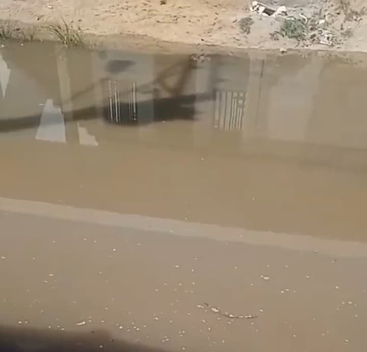 MONTECRISTI: Residentes en Costa Norte del barrio Albinar en Montecristi denuncian desbordamiento de aguas residuales de planta de tratamiento del INAPA