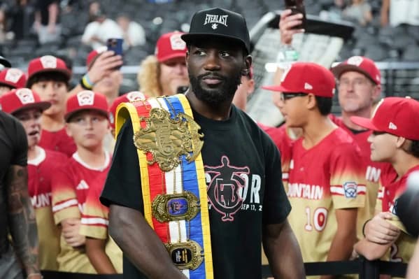 Terence Crawford, el mejor boxeador libra por libra, se retira con un récord 42-0
