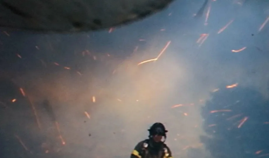 La decisión de Riley Keough que pone el foco en la salud mental de bomberos